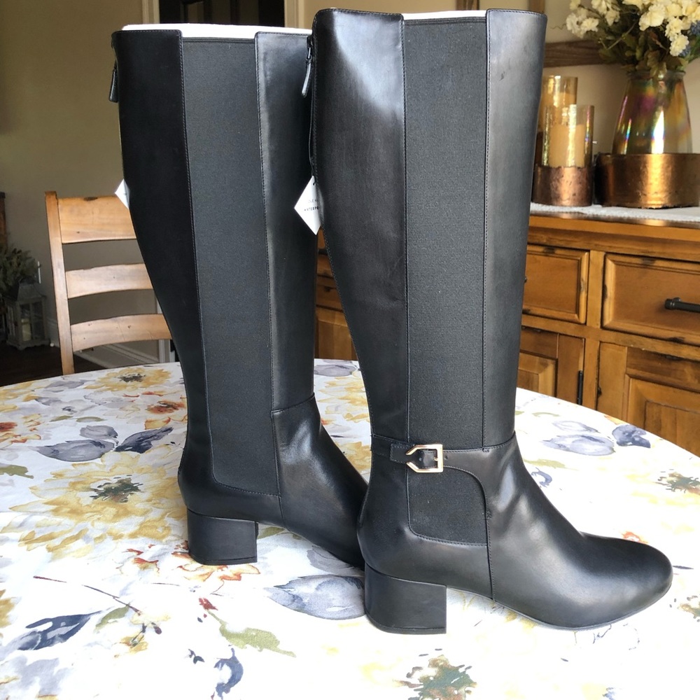 NWTs Cole Haan boots. Black size 9